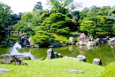 Japánkert, aminek a leggfőbb összetevője a víz
